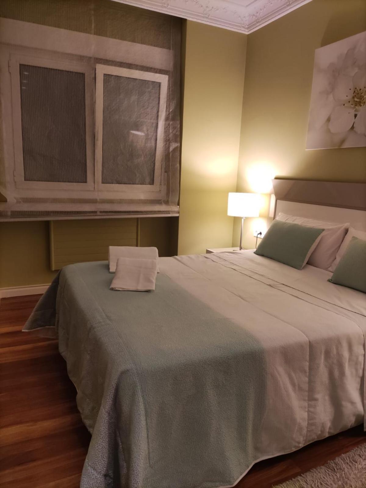 Habitacion En Vivienda Gran Via Bilbao Cameră foto
